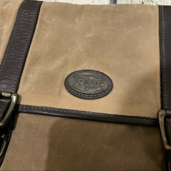 Fossil messenger bag leather tan brown crossbody tote purse buckles multi-pocket - Picture 3 of 11